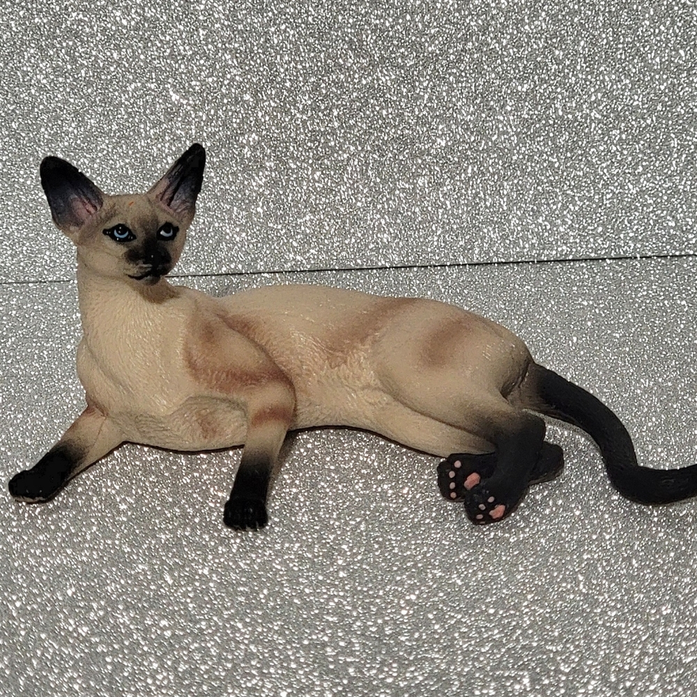 1:6 Scale Siamese Cat For Barbie, Integrity And Similar Sized Dolls